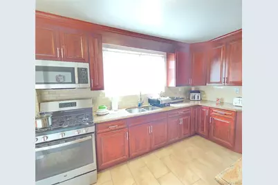 2241 Haviland Avenue, Bronx, NY 10462 - Photo 10
