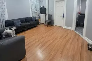 94-25 40th Dr, Elmhurst, NY 11373 - Photo 4