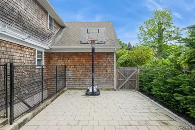 8 Hilltop Drive, Bayville, NY 11709 - Photo 4
