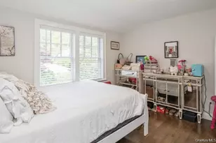 8 Hilltop Dr, Bayville, NY 11709 - Photo 26