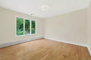 39 Ridge Rd, Hartsdale, NY 10530 - Photo 12