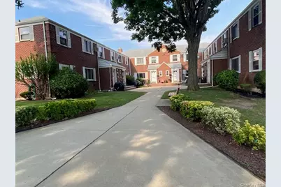 72-59 Little Neck Parkway #H-1, Glen Oaks, NY 11004 - Photo 2