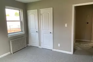 72-59 Little Neck Pkwy, Glen Oaks, NY 11004 - Photo 12