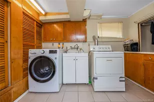 16-16 202nd St, Bayside, NY 11360 - Photo 20