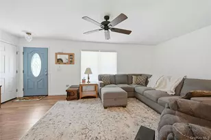 1407 Middle Rd, Calverton, NY 11933 - Photo 4