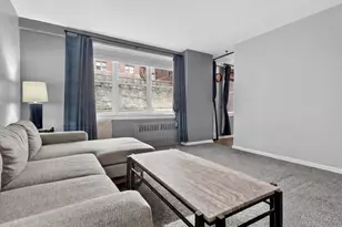 25 Franklin Ave, White Plains, NY 10601 - Photo 4