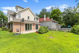 11A Forest Ln, Great Neck, NY 11024 - Photo 42