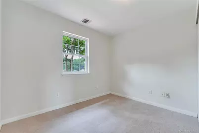 1470 Claas Avenue, Holbrook, NY 11741 - Photo 40