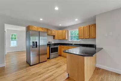 1470 Claas Avenue, Holbrook, NY 11741 - Photo 24