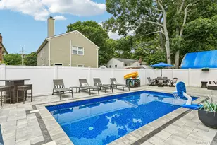 234 Buffalo Ave, Medford, NY 11763 - Photo 28
