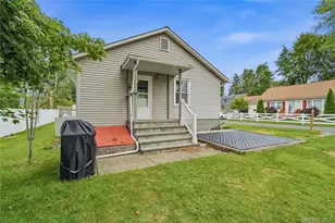 2 Hennessey Pl, Poughkeepsie, NY 12601 - Photo 18