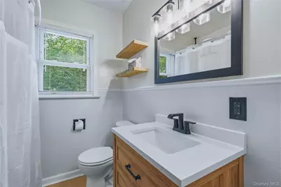 2 Hennessey Place, Poughkeepsie, NY 12601 - Photo 10