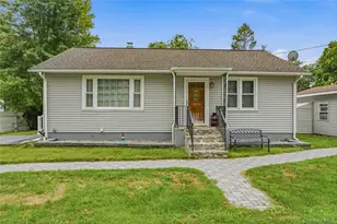 2 Hennessey Pl, Poughkeepsie, NY 12601 - Photo 20