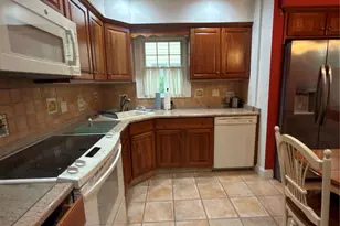 44 Muirfield Rd, Rockville Centre, NY 11570 - Photo 8