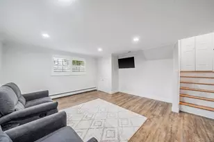 835 Pease Ln, West Islip, NY 11795 - Photo 34