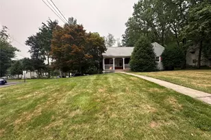 21 Harmony Rd, Spring Valley, NY 10977 - Photo 2