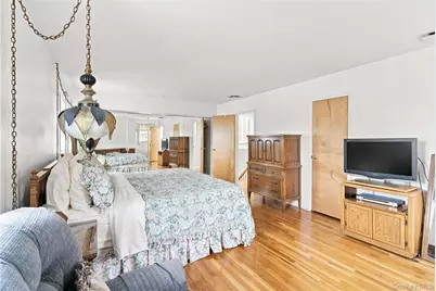 6 Navy Drive, Smithtown, NY 11787 - Photo 22