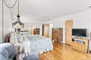 6 Navy Dr, Smithtown, NY 11787 - Photo 22