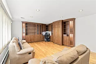 6 Navy Dr, Smithtown, NY 11787 - Photo 8