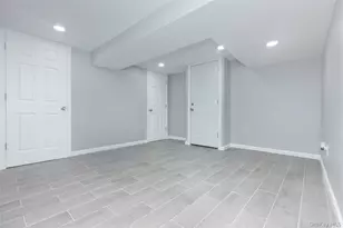 72 Edgewater Park Dr, Bronx, NY 10465 - Photo 22