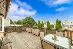 49 Roosevelt Ct, Westbury, NY 11590 - Photo 20