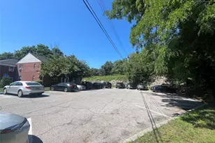 460 Tuckahoe Rd, Yonkers, NY 10710 - Photo 14