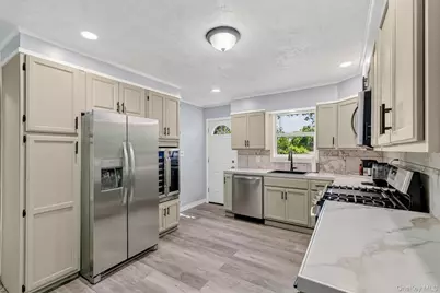 52 Mountain Avenue, Greenwood Lake, NY 10925 - Photo 6