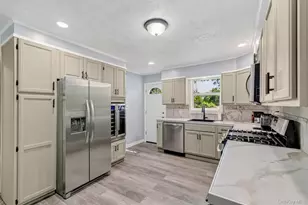 52 Mountain Ave, Greenwood Lake, NY 10925 - Photo 6