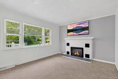 52 Mountain Avenue, Greenwood Lake, NY 10925 - Photo 4