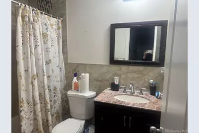 75 Gates Avenue, Central Islip, NY 11722 - Photo 8