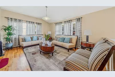 523 Livingston Street, Westbury, NY 11590 - Photo 6
