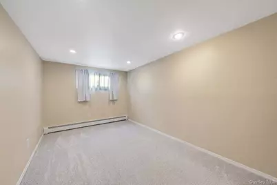 523 Livingston Street, Westbury, NY 11590 - Photo 22
