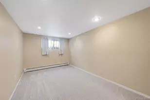 523 Livingston St, Westbury, NY 11590 - Photo 22