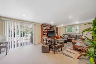 523 Livingston St, Westbury, NY 11590 - Photo 20