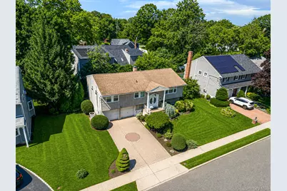 523 Livingston Street, Westbury, NY 11590 - Photo 4