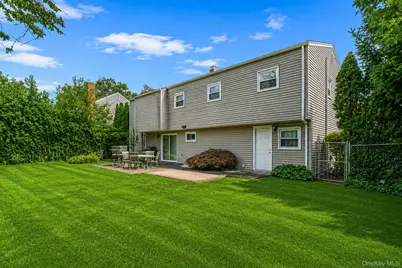 523 Livingston Street, Westbury, NY 11590 - Photo 26