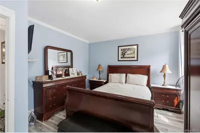 953 E 227th Street, Bronx, NY 10466 - Photo 8