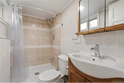 953 E 227th Street, Bronx, NY 10466 - Photo 18