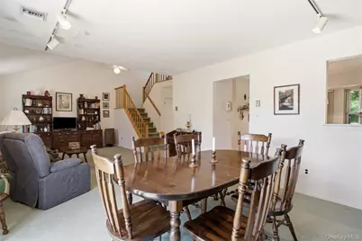 113 Scarlett Drive, Commack, NY 11725 - Photo 8