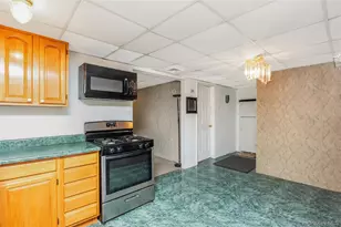 10 Gaetano Ln, Coram, NY 11727 - Photo 26
