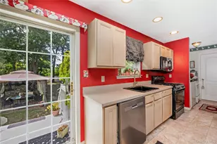 10 Gaetano Ln, Coram, NY 11727 - Photo 12
