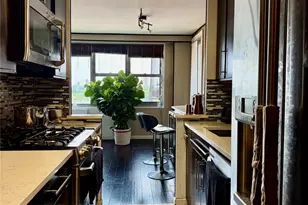 61-20 Grand Central Pkwy, Forest Hills, NY 11375 - Photo 14