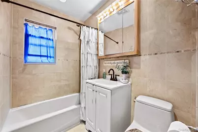 6511 175th Street, Fresh Meadows, NY 11365 - Photo 16