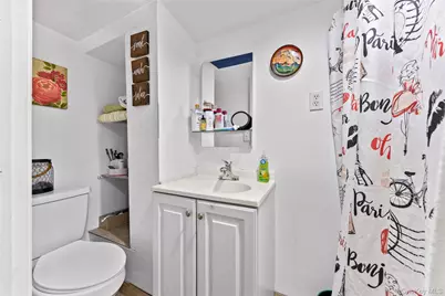 6511 175th Street, Fresh Meadows, NY 11365 - Photo 22