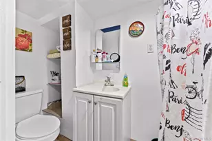 65-11 175th St, Fresh Meadows, NY 11365 - Photo 22