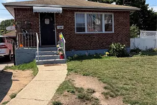 159 Church St, Malverne, NY 11565 - Photo 2