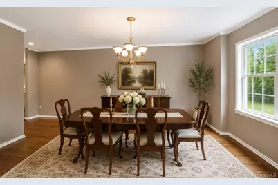 1 Pia Court, Hauppauge, NY 11788 - Photo 2