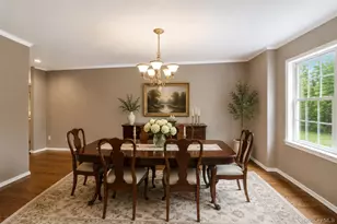 1 Pia Ct, Hauppauge, NY 11788 - Photo 2