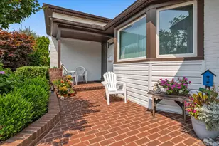 4020 Judith Ln, Oceanside, NY 11572 - Photo 2