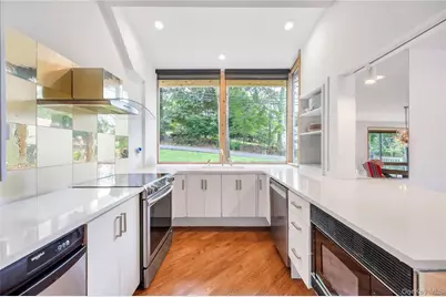11 Buena Vista Road, Port Jefferson, NY 11777 - Photo 14